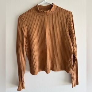 Old Navy Tan Long Sleeve Ribbed Cropped Turtle Neck - Size: Large